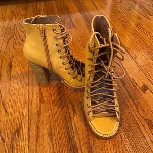 Jeffrey Campbell /Free People Lace Up ankle boots